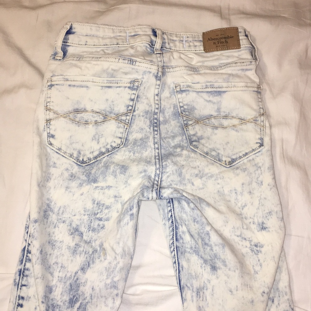 Jeans - Picture 2 of 2
